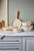 Cookwood Beige 9 Parça Tencere Tava Seti Indüksiyon Tabanlı Ahşap Saplı 18081