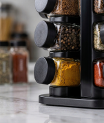 Kapris 360 Derece Döner Standlı 12 Li Kare Baharatlık Seti 140 Ml S-718